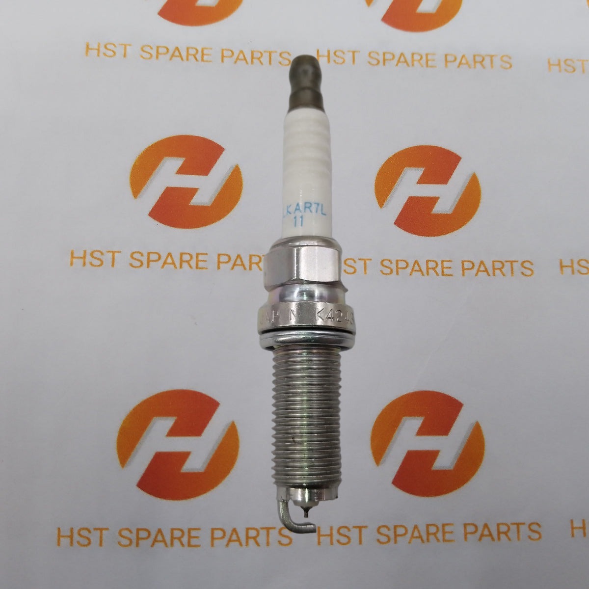 PE5R-18-110 Spark Plug ILKAR7L11  for Mazda spark plug
