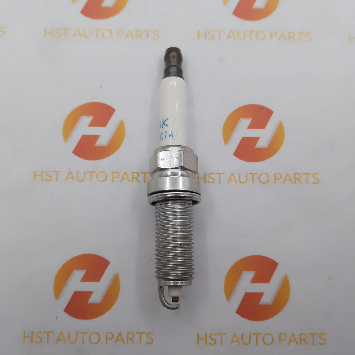 LZKAR7A 6799 Normal Spark Plug LZKAR7A for auto